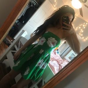 green dress